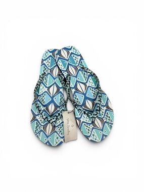 NWT Vera Bradley Blue and Teal Go Fish Patterned Flip Flop Sandals size 9-10
